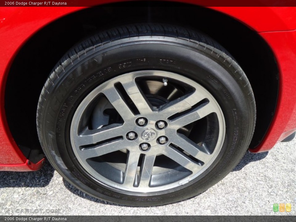 2006 Dodge Charger R/T Daytona Wheel and Tire Photo #66412801