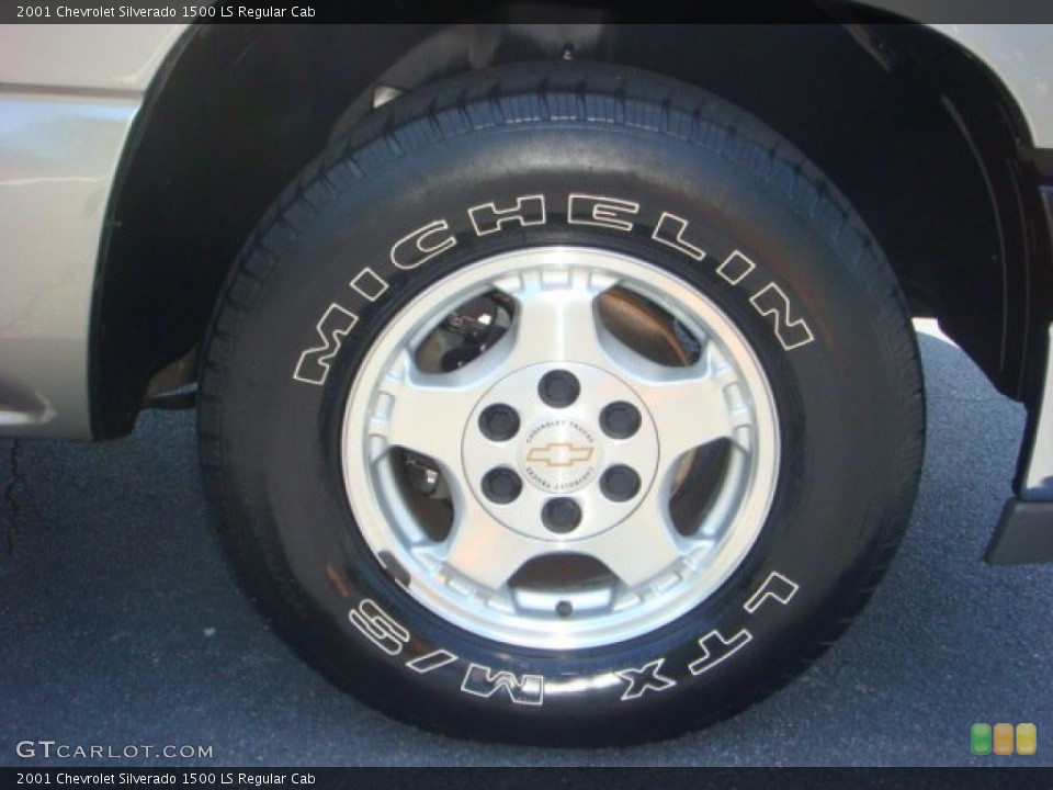 2001 Chevrolet Silverado 1500 LS Regular Cab Wheel and Tire Photo #66440802