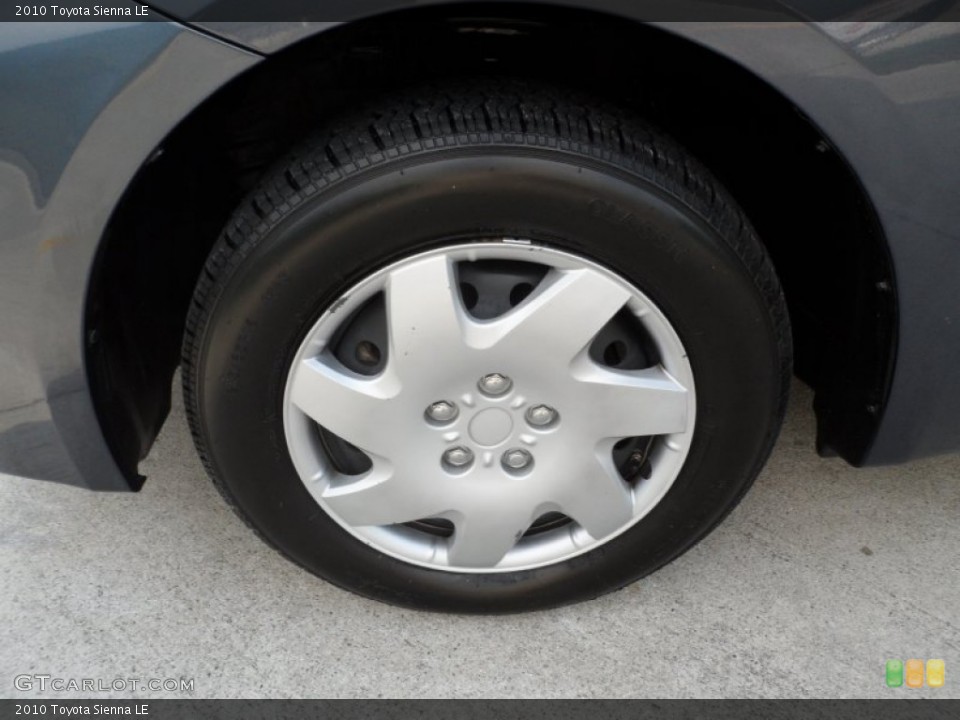 2010 Toyota Sienna LE Wheel and Tire Photo #66461829