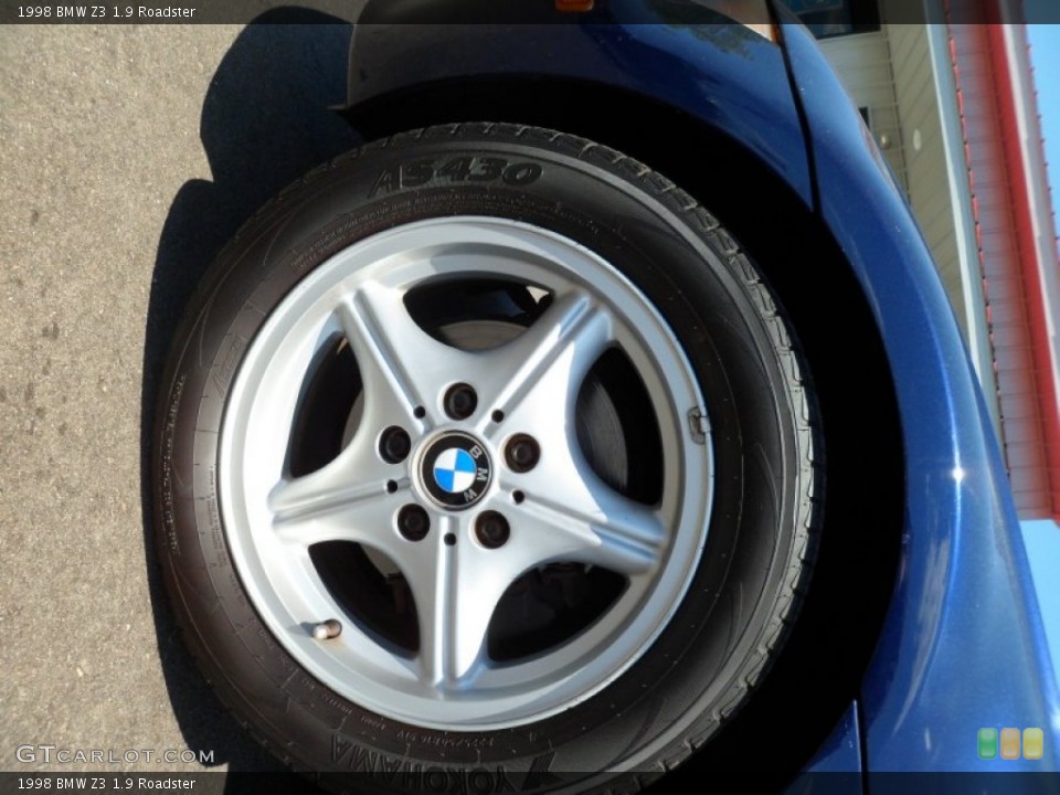 1998 BMW Z3 1.9 Roadster Wheel and Tire Photo #66482142