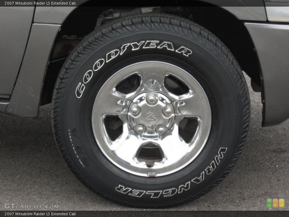 2007 Mitsubishi Raider LS Extended Cab Wheel and Tire Photo #66492226
