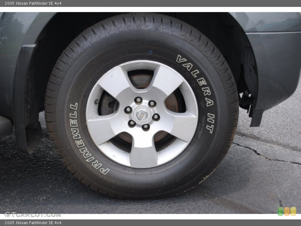 2005 Nissan Pathfinder SE 4x4 Wheel and Tire Photo #66499794