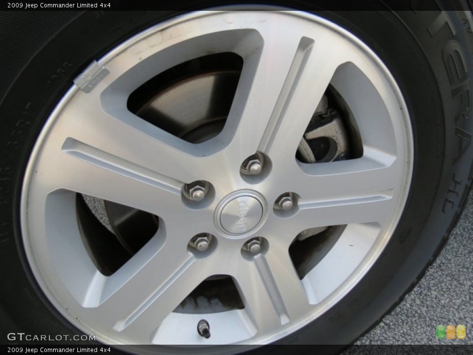 2009 Jeep Commander Wheels and Tires