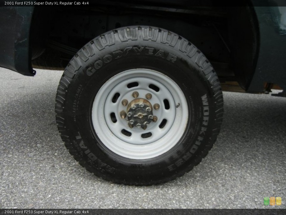 2001 Ford F250 Super Duty XL Regular Cab 4x4 Wheel and Tire Photo #66598196