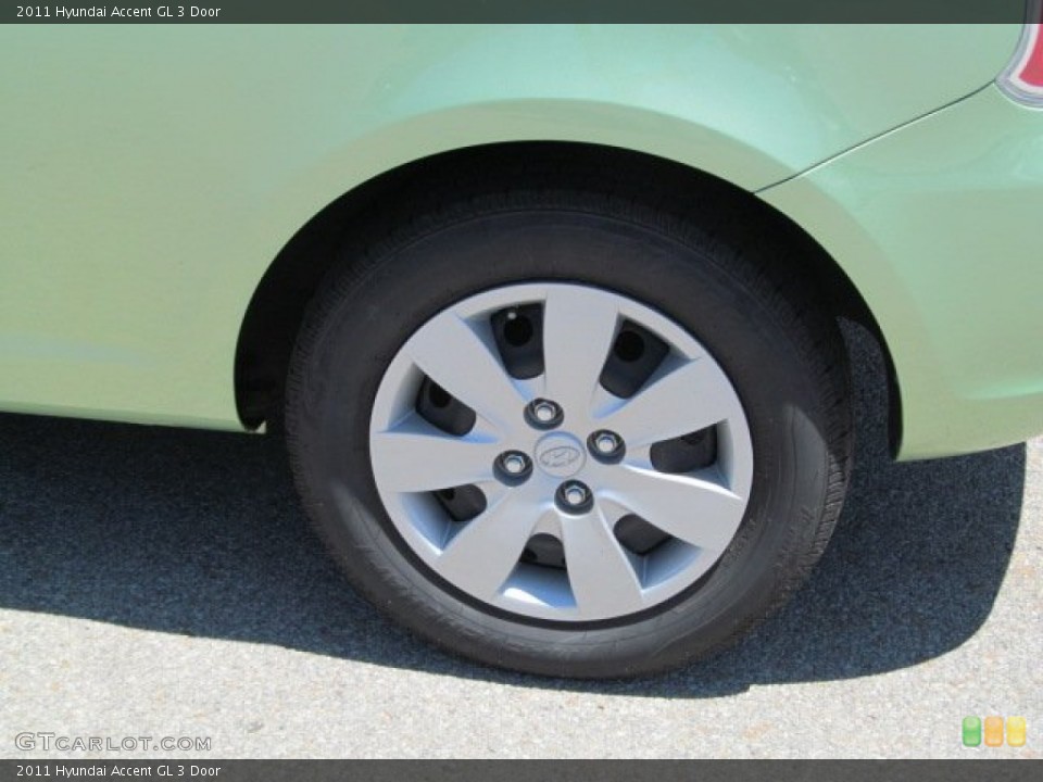 2011 Hyundai Accent GL 3 Door Wheel and Tire Photo #66621761