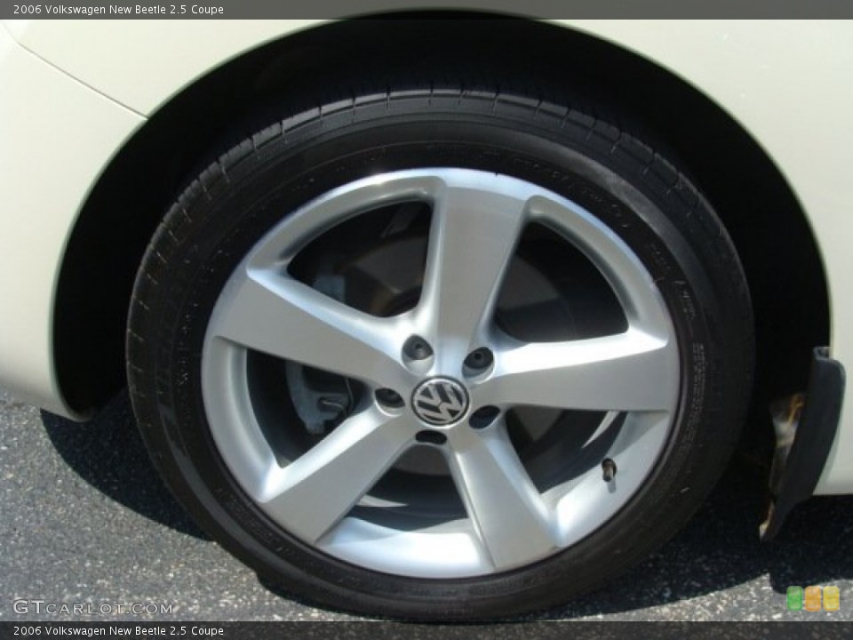 2006 Volkswagen New Beetle 2.5 Coupe Wheel and Tire Photo #66637400