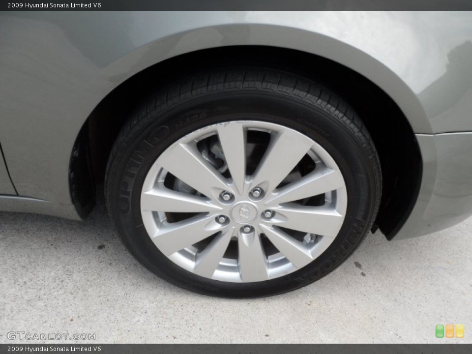 2009 Hyundai Sonata Limited V6 Wheel and Tire Photo #66653606