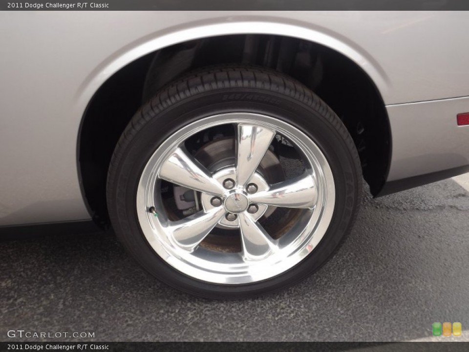 2011 Dodge Challenger R/T Classic Wheel and Tire Photo #66695933