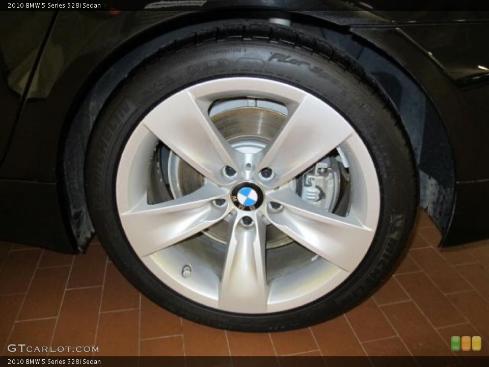 2010 BMW 5 Series 528i Sedan Wheel and Tire Photo #66743104