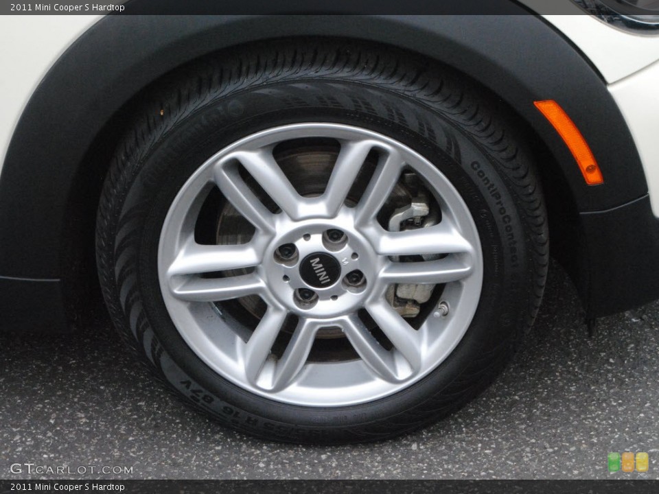 2011 Mini Cooper S Hardtop Wheel and Tire Photo #66766544