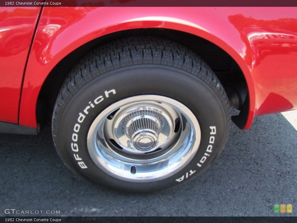 1982 Chevrolet Corvette Coupe Wheel and Tire Photo #66835772