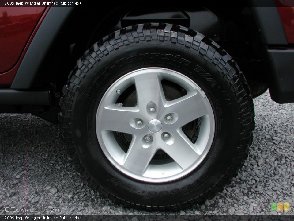 2009 Jeep Wrangler Unlimited Rubicon 4x4 Wheel and Tire Photo #66850175