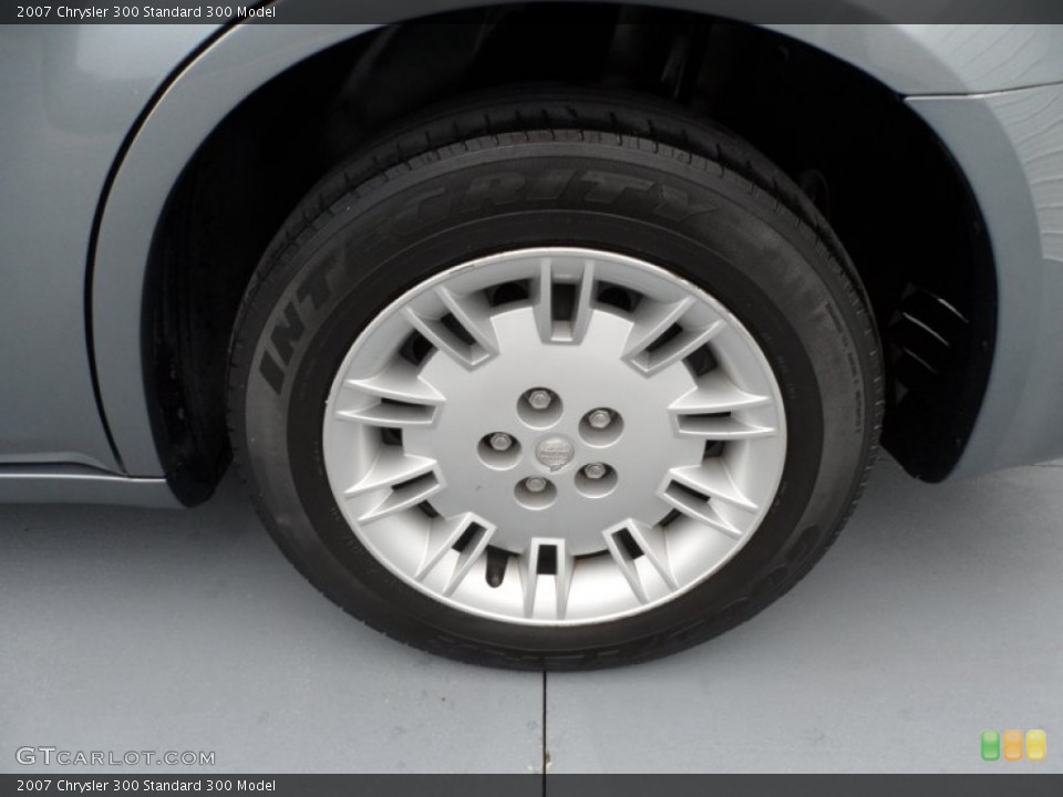 2007 Chrysler 300  Wheel and Tire Photo #66868130