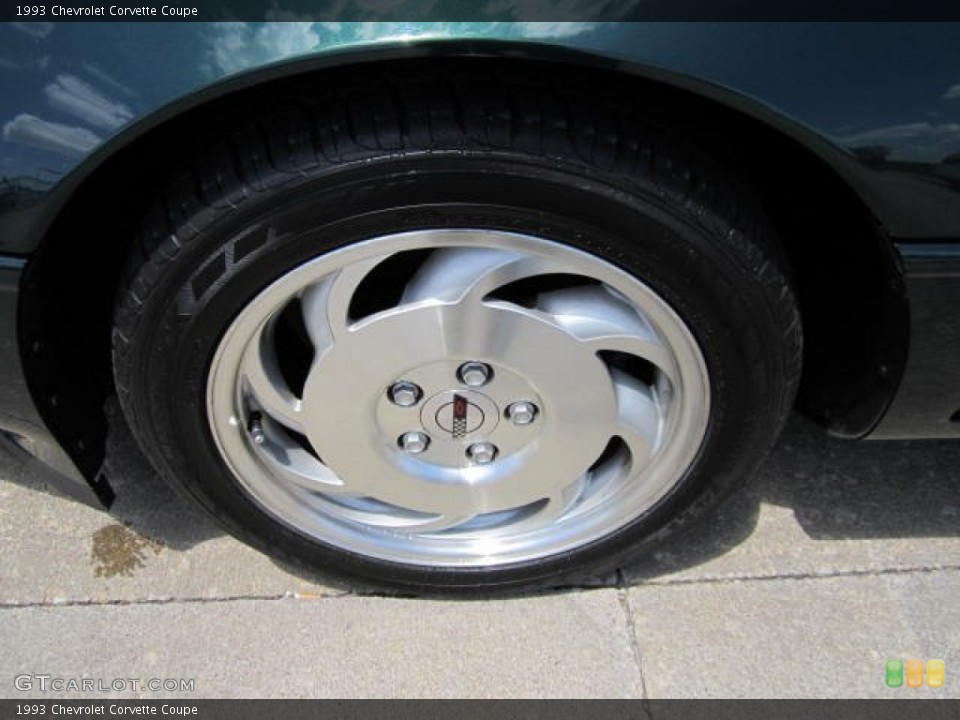 1993 Chevrolet Corvette Coupe Wheel and Tire Photo #66887263