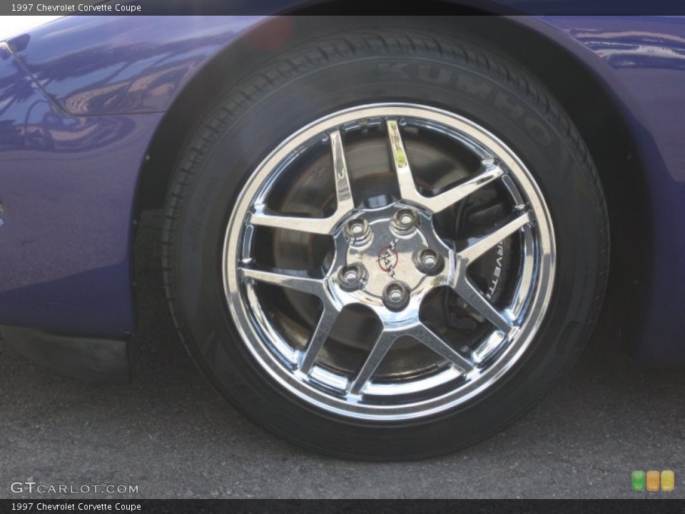 1997 Chevrolet Corvette Coupe Wheel and Tire Photo #66892603