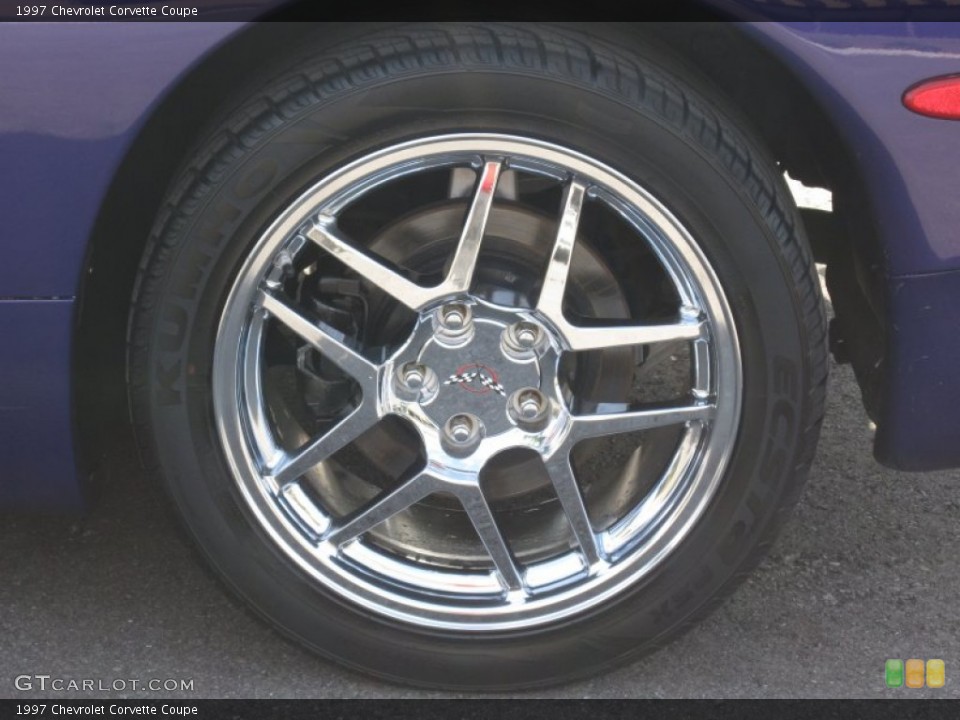 1997 Chevrolet Corvette Coupe Wheel and Tire Photo #66892612