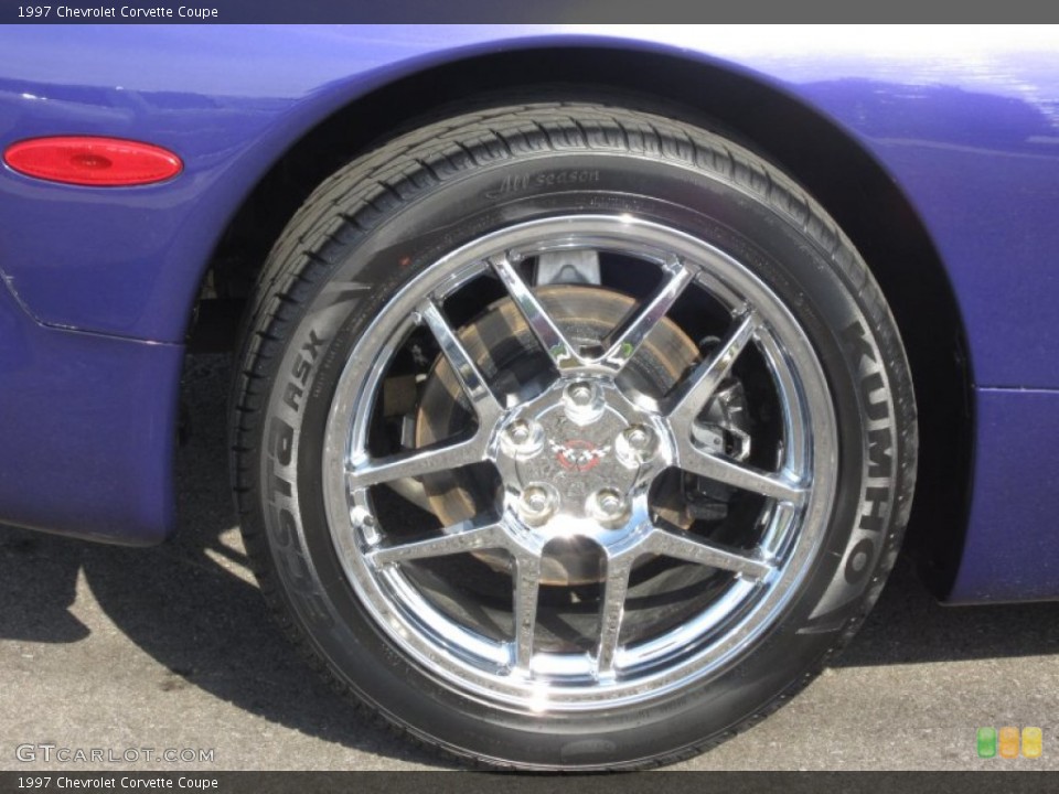 1997 Chevrolet Corvette Coupe Wheel and Tire Photo #66892621