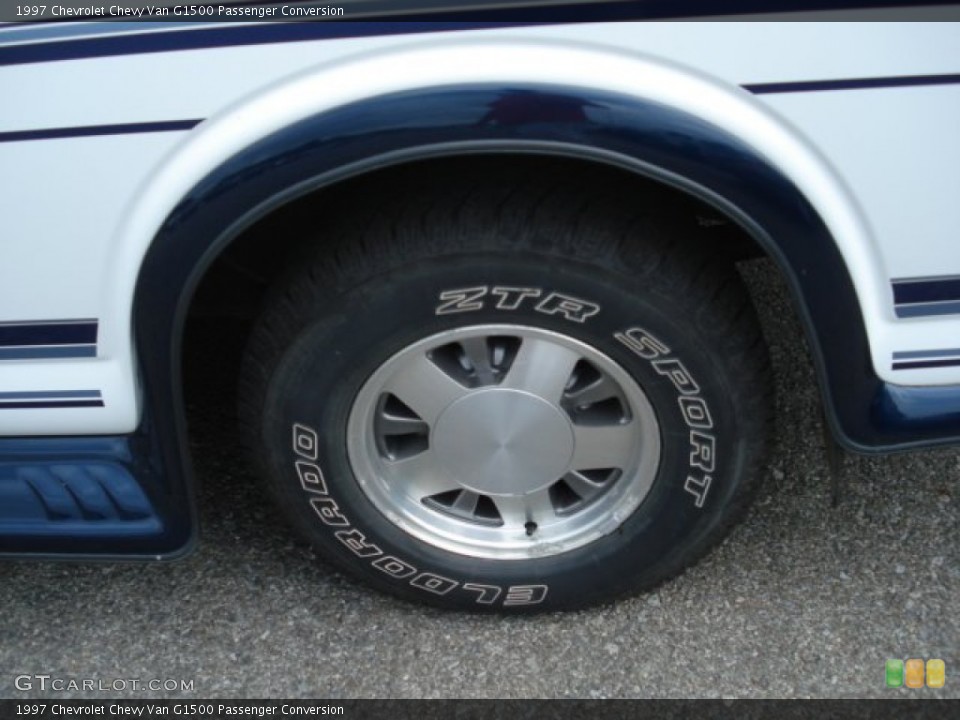 1997 Chevrolet Chevy Van G1500 Passenger Conversion Wheel and Tire Photo #67056599