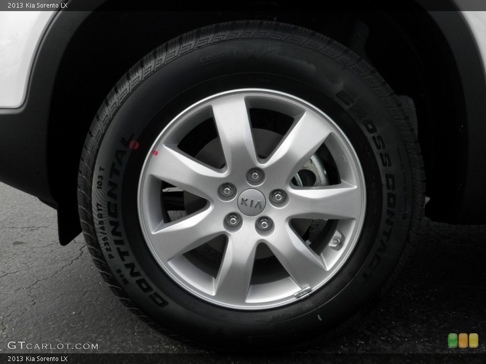 2013 Kia Sorento LX Wheel and Tire Photo #67090684