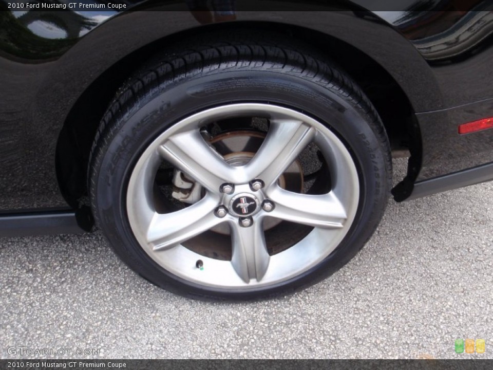 2010 Ford Mustang GT Premium Coupe Wheel and Tire Photo #67223616