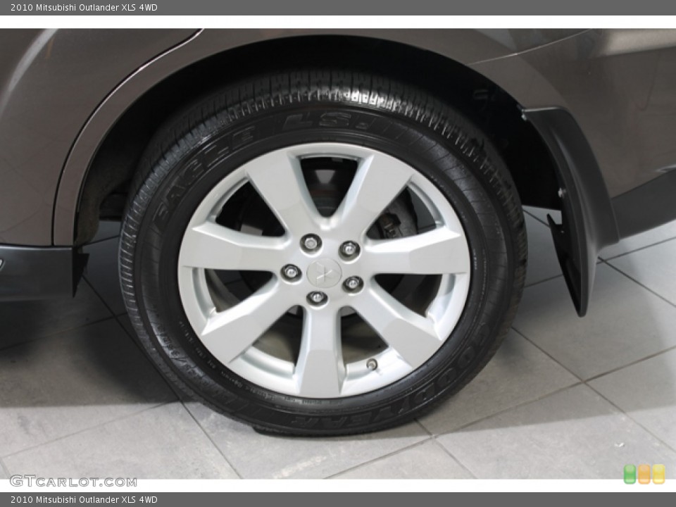 2010 Mitsubishi Outlander XLS 4WD Wheel and Tire Photo #67313036
