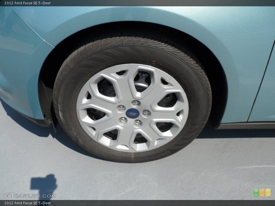 2012 Ford Focus SE 5-Door Wheel and Tire Photo #67369838