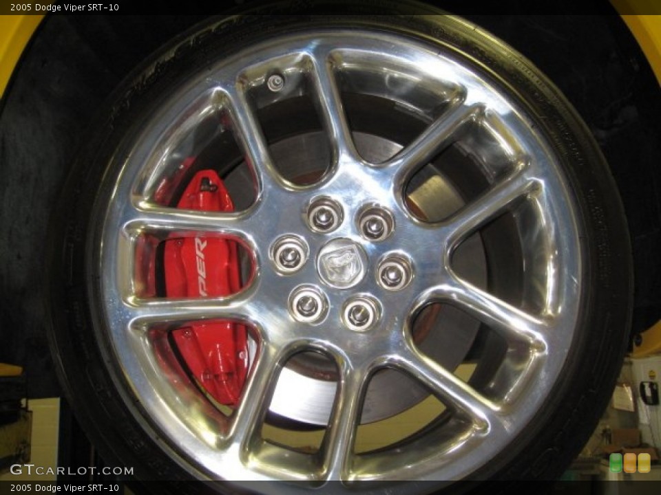 2005 Dodge Viper Wheels and Tires