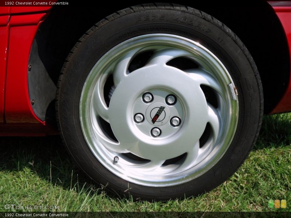 1992 Chevrolet Corvette Convertible Wheel and Tire Photo #67464763