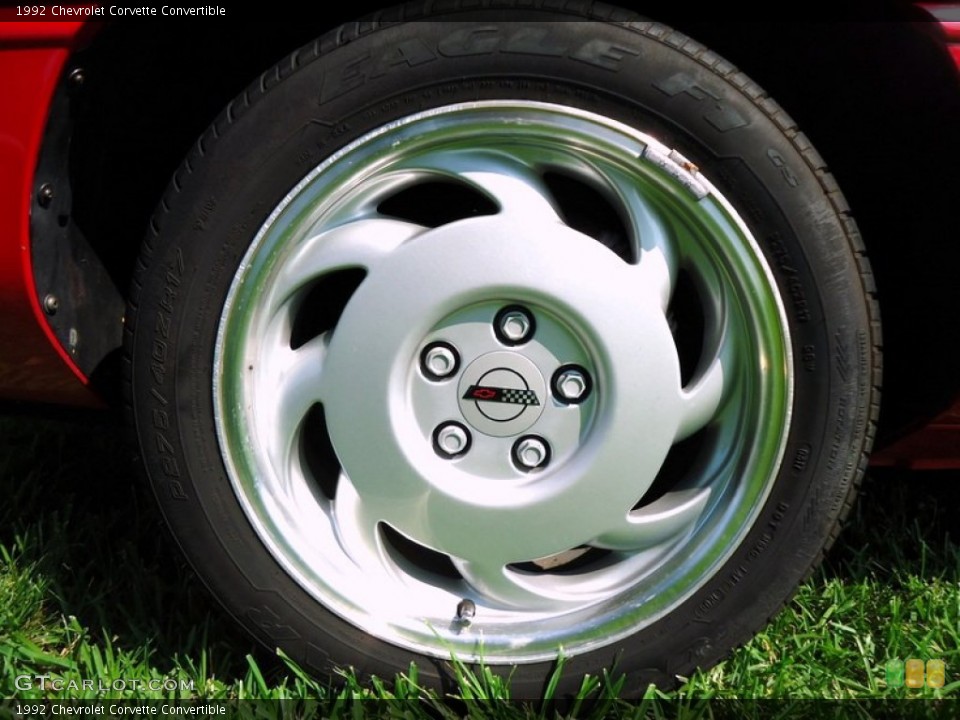 1992 Chevrolet Corvette Convertible Wheel and Tire Photo #67464775