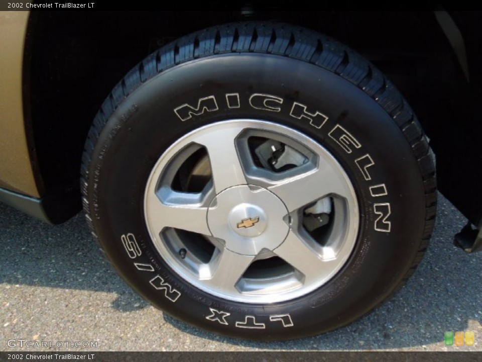 2002 Chevrolet TrailBlazer LT Wheel and Tire Photo #67473628