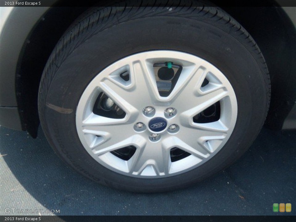 2013 Ford Escape S Wheel and Tire Photo #67488511