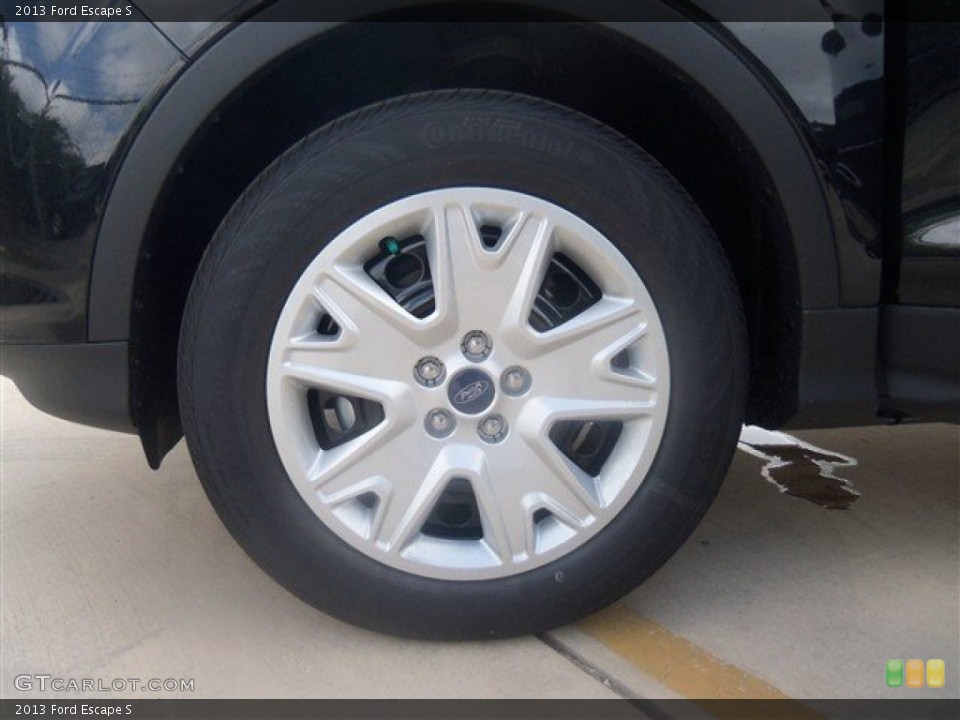 2013 Ford Escape S Wheel and Tire Photo #67488964