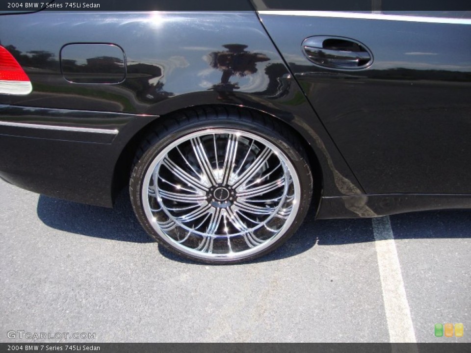 2004 BMW 7 Series 745Li Sedan Wheel and Tire Photo #67489030