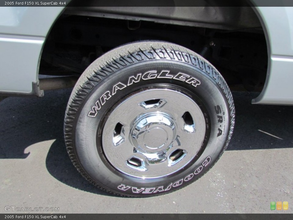 2005 Ford F150 XL SuperCab 4x4 Wheel and Tire Photo #67494890