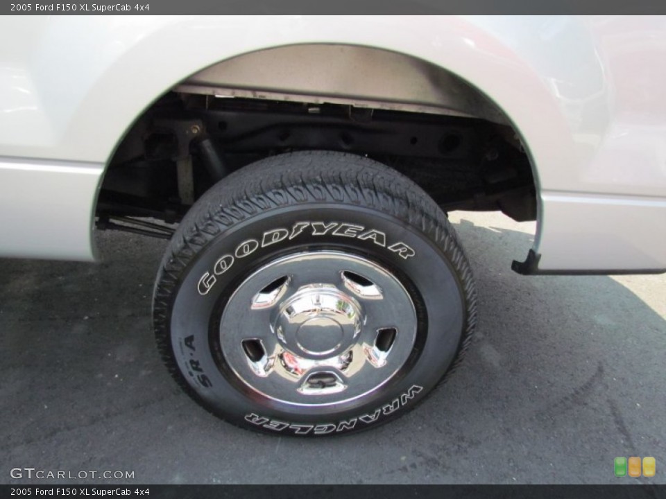 2005 Ford F150 XL SuperCab 4x4 Wheel and Tire Photo #67494935