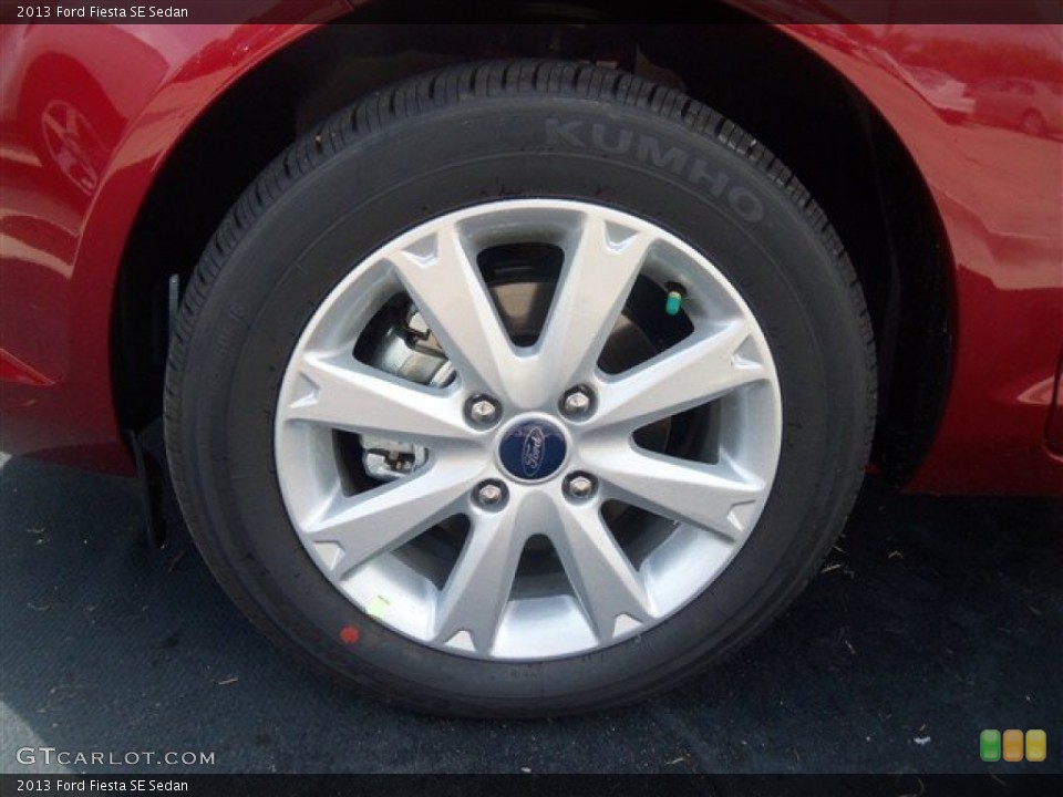 2013 Ford Fiesta SE Sedan Wheel and Tire Photo #67505192