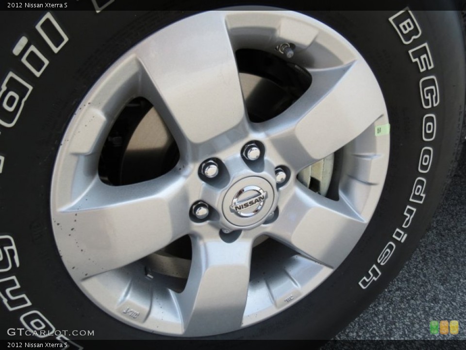 2012 Nissan Xterra S Wheel and Tire Photo #67528685