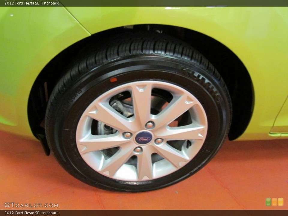 2012 Ford Fiesta SE Hatchback Wheel and Tire Photo #67543821