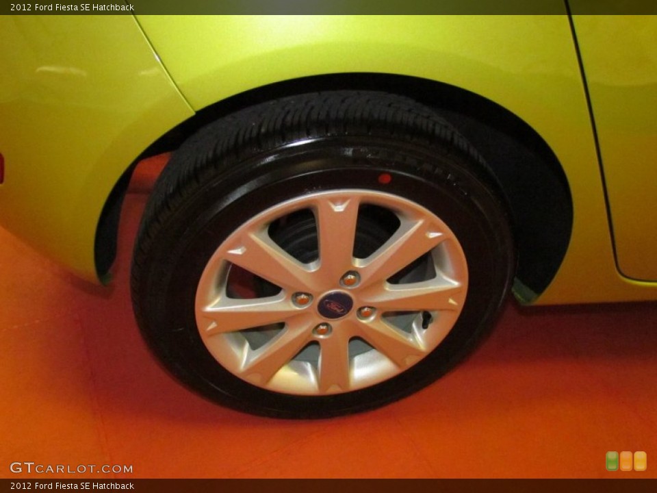 2012 Ford Fiesta SE Hatchback Wheel and Tire Photo #67543982