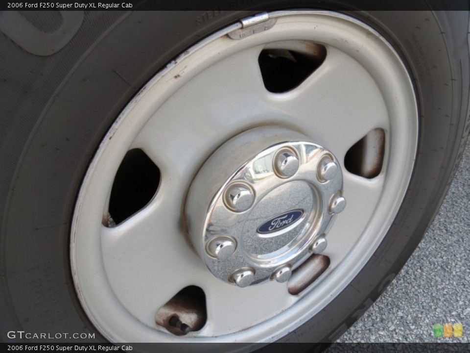 2006 Ford F250 Super Duty XL Regular Cab Wheel and Tire Photo #67547628