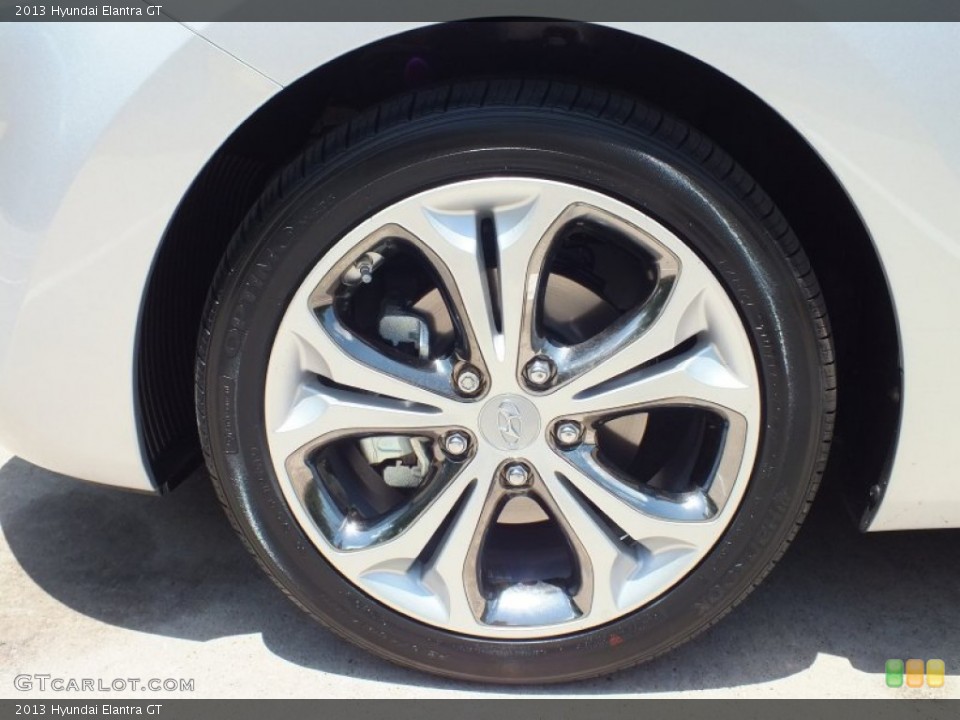 2013 Hyundai Elantra GT Wheel and Tire Photo #67649206