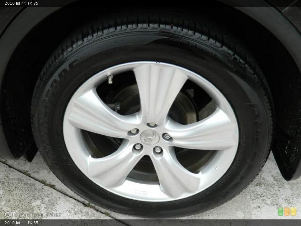 2010 Infiniti FX Wheels and Tires