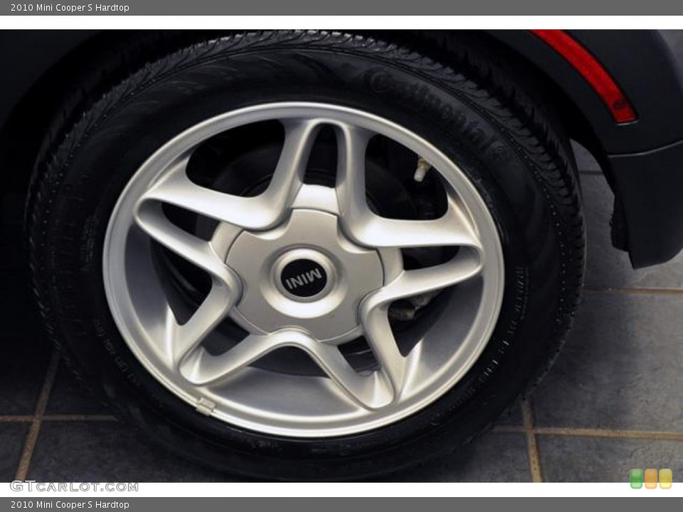 2010 Mini Cooper S Hardtop Wheel and Tire Photo #67989527