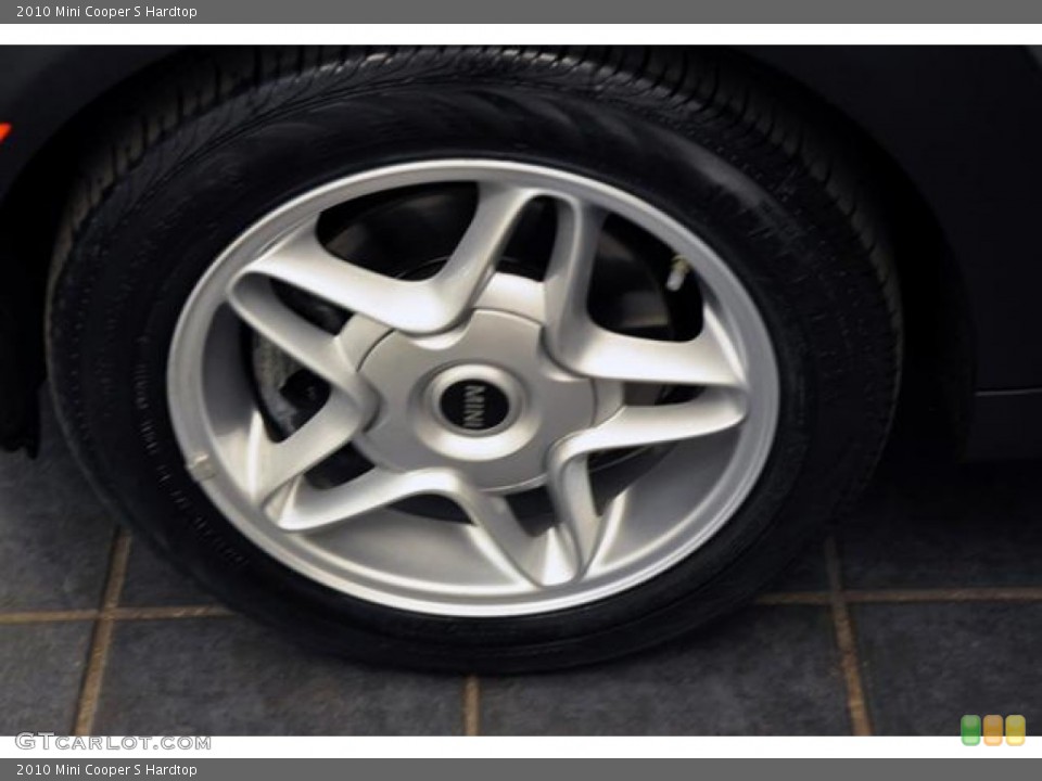 2010 Mini Cooper S Hardtop Wheel and Tire Photo #67989563