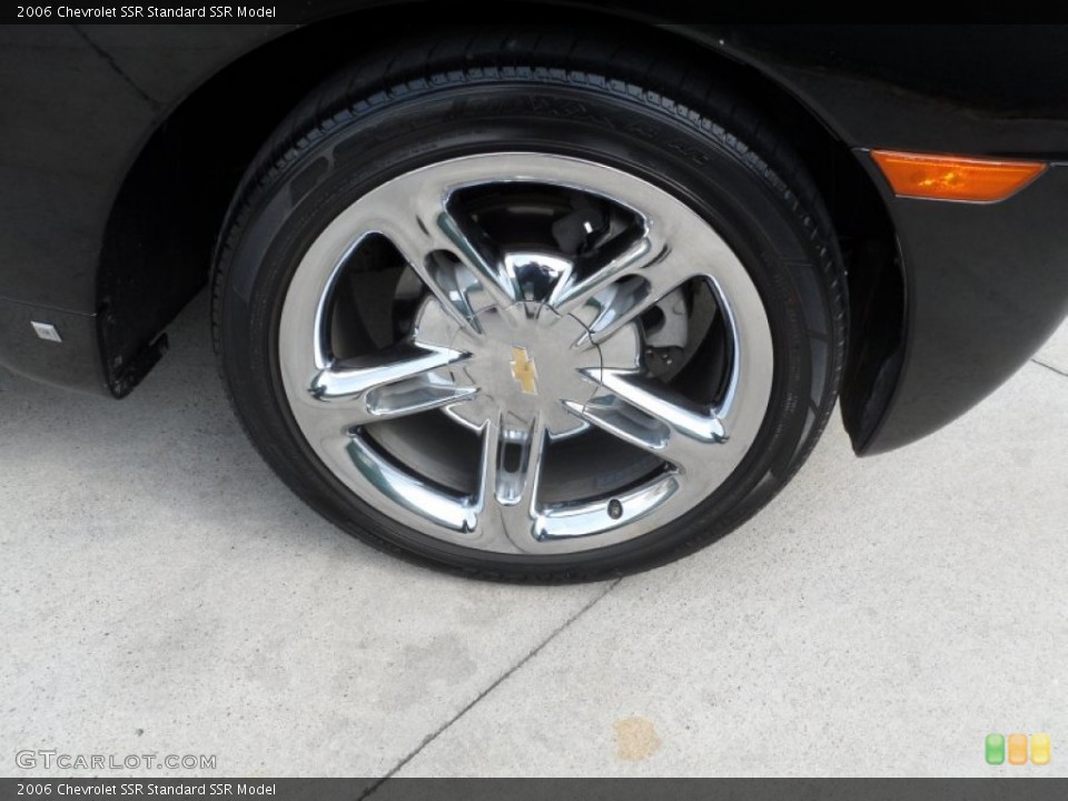 2006 Chevrolet SSR  Wheel and Tire Photo #67995485