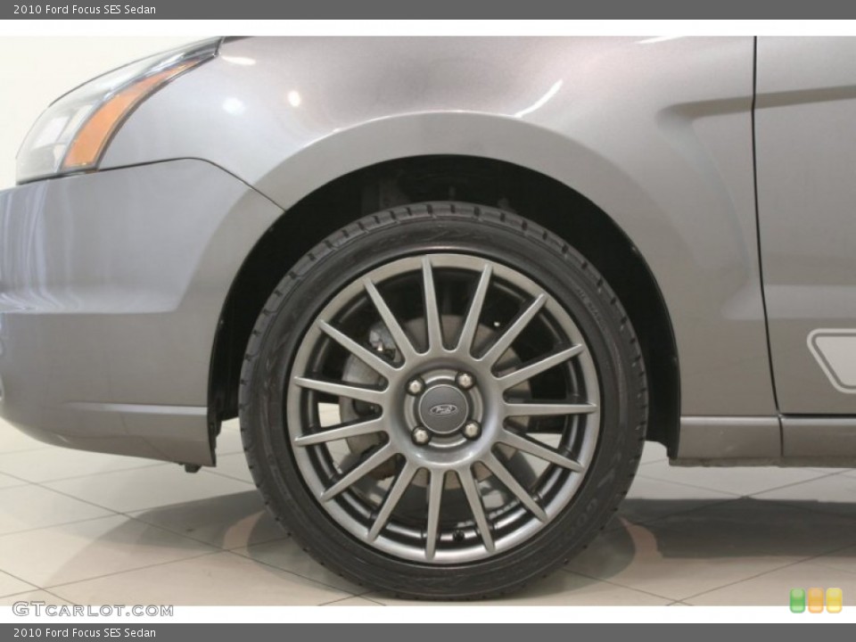 2010 Ford Focus SES Sedan Wheel and Tire Photo #68011850