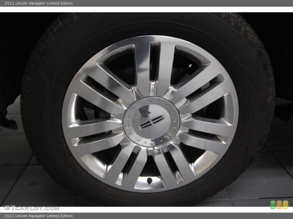 2011 Lincoln Navigator Limited Edition Wheel and Tire Photo #68068412