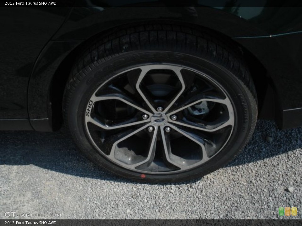 2013 Ford Taurus SHO AWD Wheel and Tire Photo #68113244