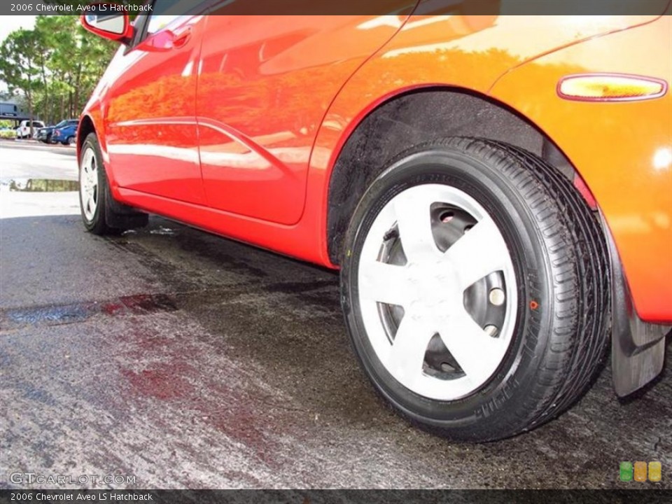 2006 Chevrolet Aveo LS Hatchback Wheel and Tire Photo #68126525