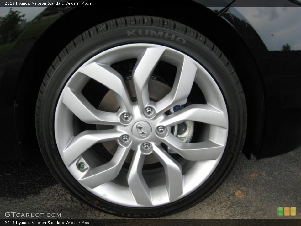 2013 Hyundai Veloster  Wheel and Tire Photo #68176476